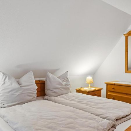 2 Bedroom Lovely Apartment In Dagebüll Eksteriør billede